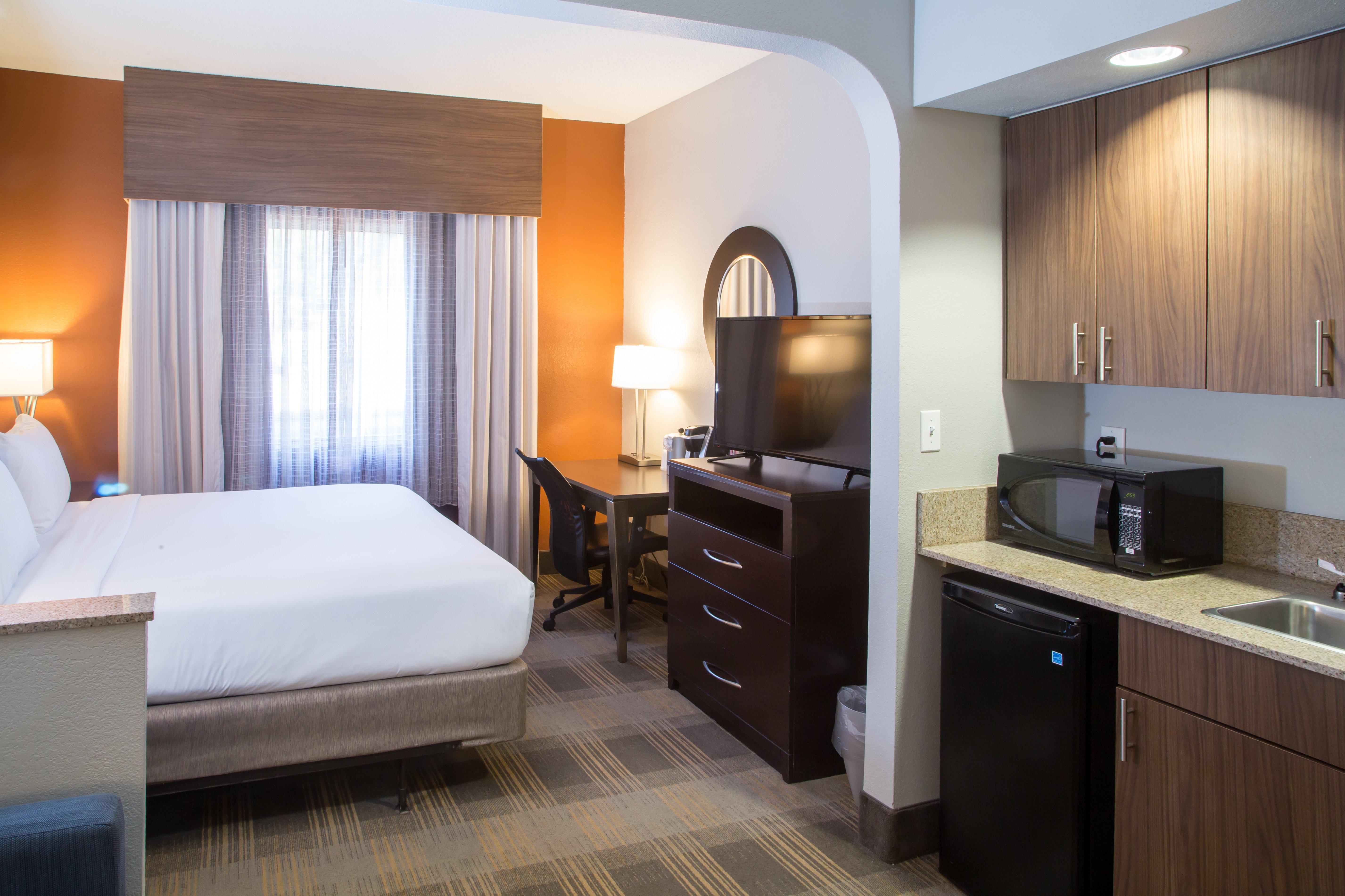 Holiday Express & - By Ihg